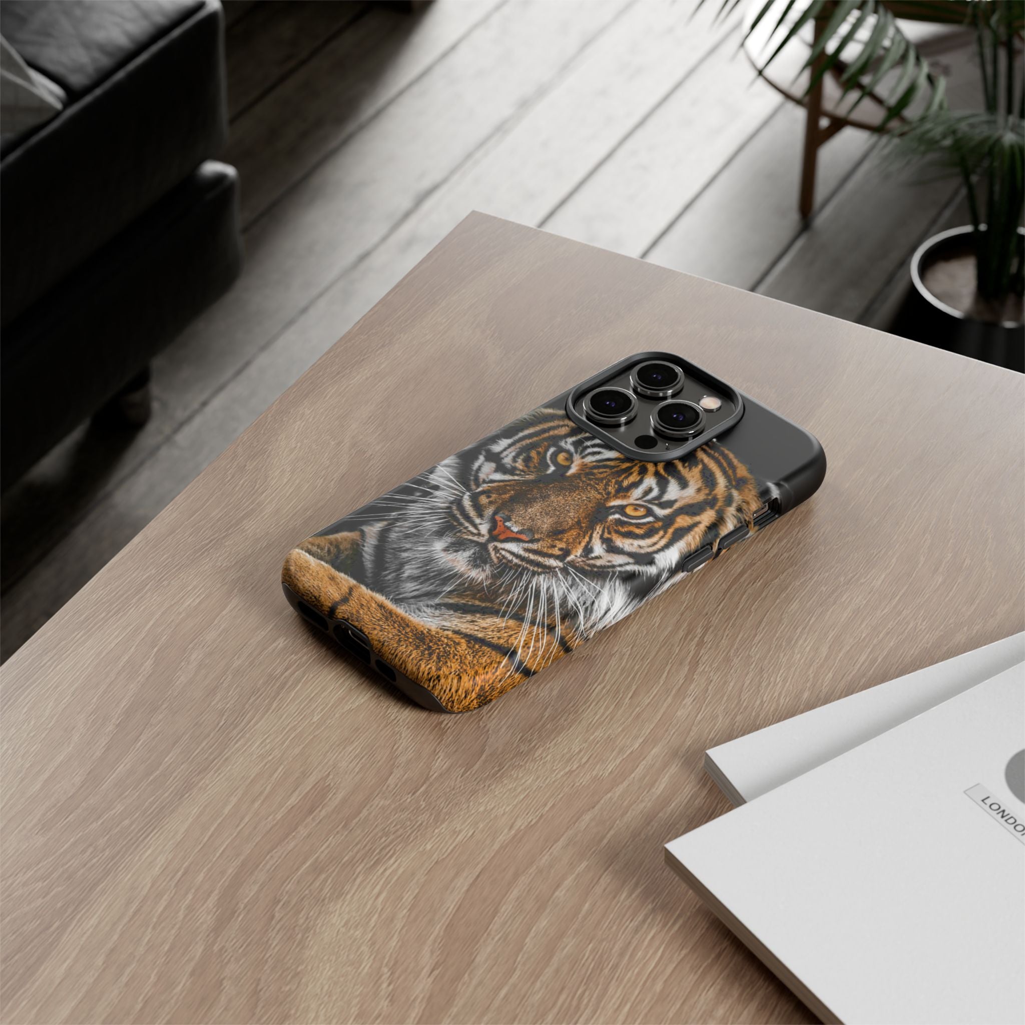 Tiger Eye - Tough Guard Apple iPhone Case